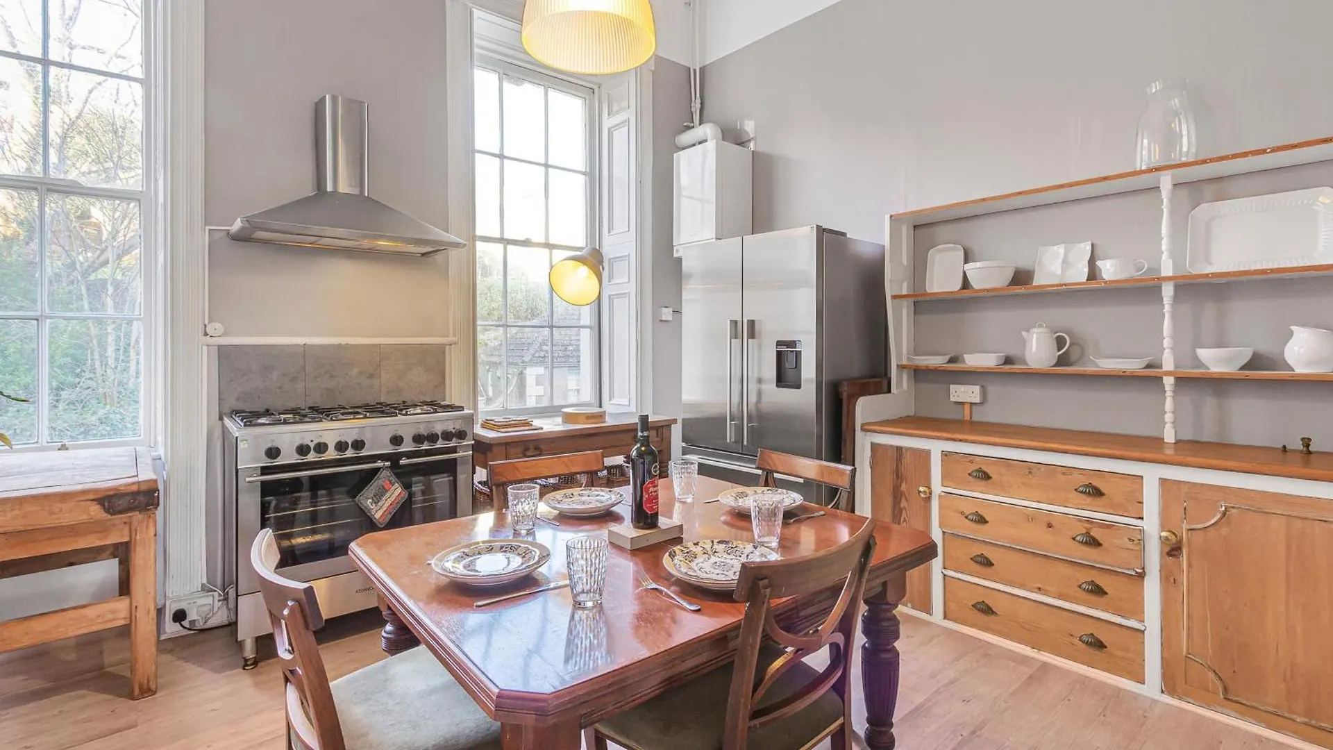 The Ritz 2 Bedroom Serviced Apartment By Altoluxoexperience Short Lets & Serviced Accommodation With Free Wifi Bristol