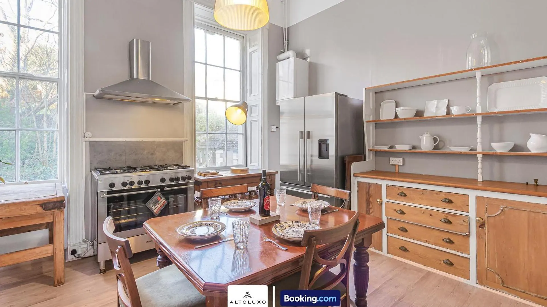 The Ritz 2 Bedroom Serviced Apartment By Altoluxoexperience Short Lets & Serviced Accommodation With Free Wifi Bristol 0*,  United Kingdom