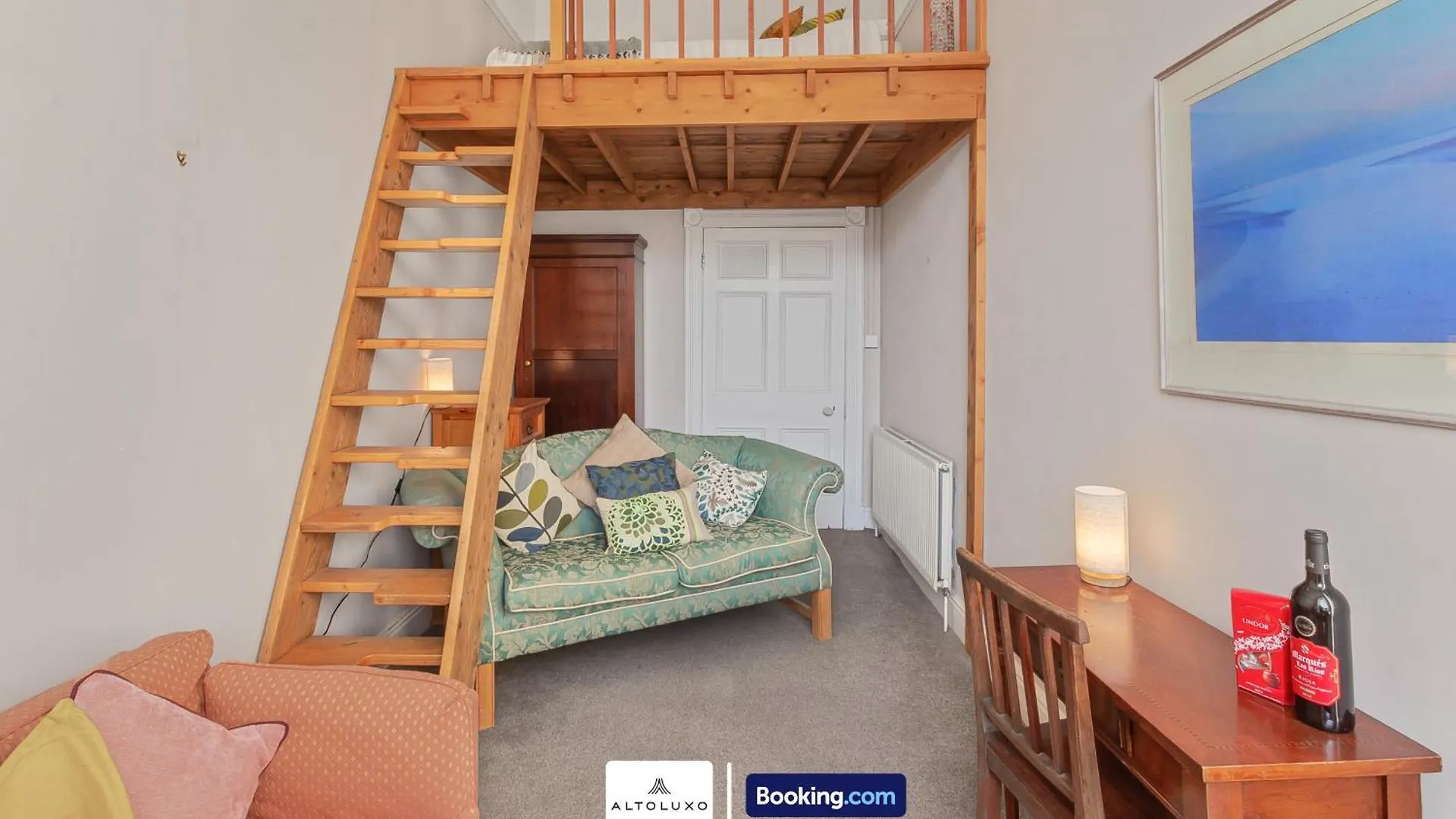 The Ritz 2 Bedroom Serviced Apartment By Altoluxoexperience Short Lets & Serviced Accommodation With Free Wifi Bristol